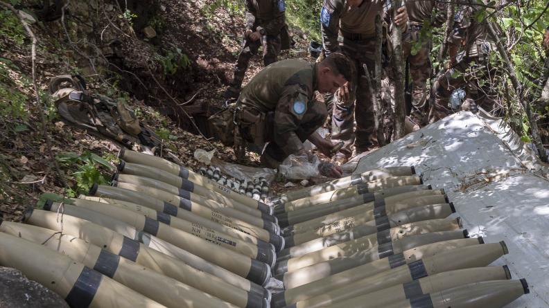PELVOUX 2 - découverte d'une cache d'armes