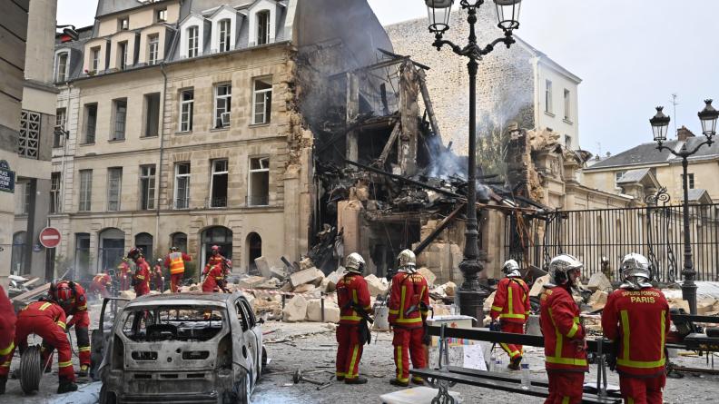 Intervention de militaires suite à l’explosion d’immeuble à Paris