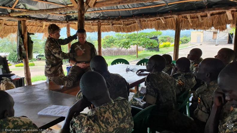 Détachement d’instruction opérationnelle (DIO) au profit de la division « montagne » en Ouganda 