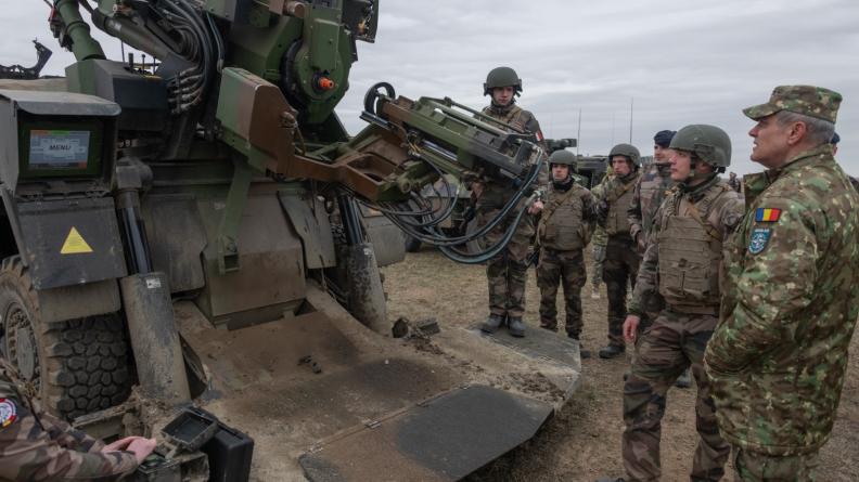 un détachement franco-belge participe à l’exercice EAGLE ROYAL aux côtés des artilleurs roumains