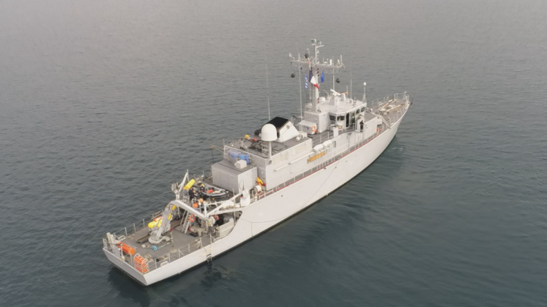Fin de l’exercice STEADFAST DART 25 pour le chasseur de mines tripartite Capricorne
