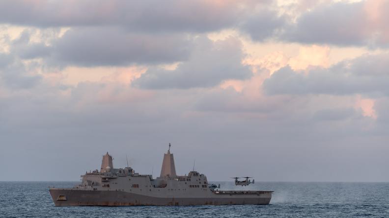 Le Tonnerre et l’USS Mesa Verde, deux bâtiments amphibies « plug-and-fight »