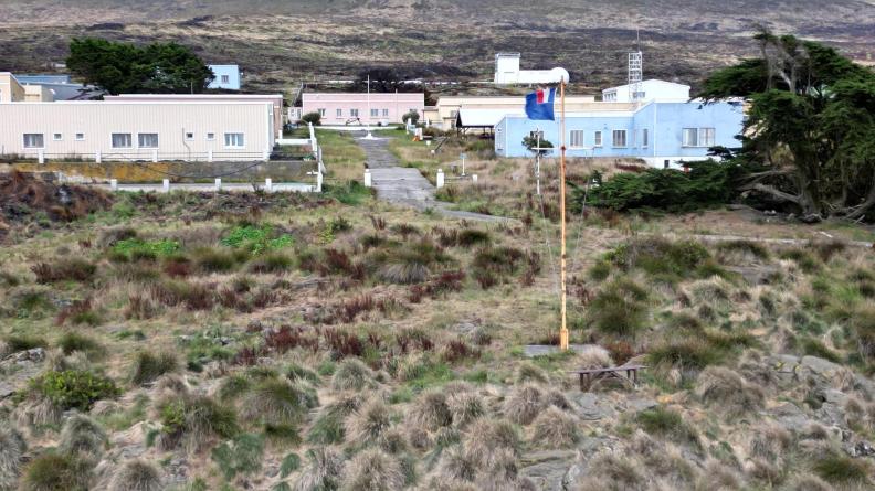 FAZSOI – La frégate Floréal au secours de l’île Amsterdam