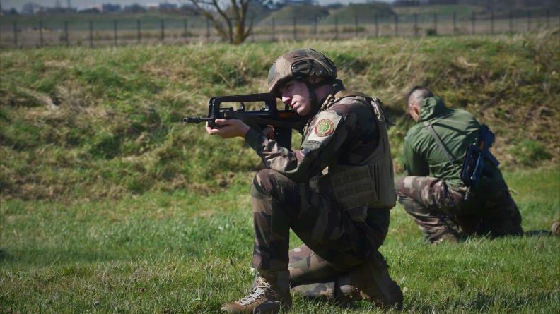 Exercice de sauvetage au combat