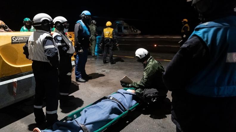 Sauvetage en mer pour le porte-avions Charles de Gaulle
