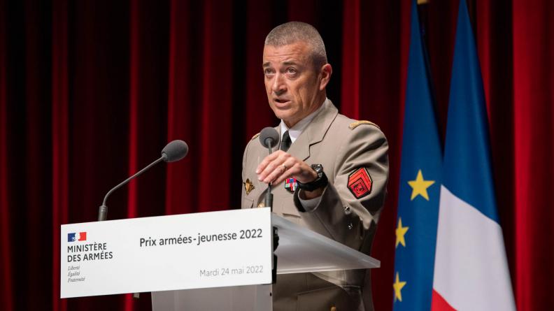 Le chef d’Etat-major des Armées, le GAR Thierry Burkhard, président de la cérémonie