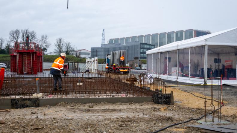 Le futur ensemble est situé sur la place de l’ancien parking de l’Arsenal
