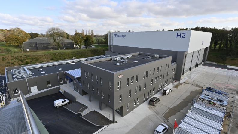 Batiment Canovat (conçu pour recevoir en maintenance un ATL2)