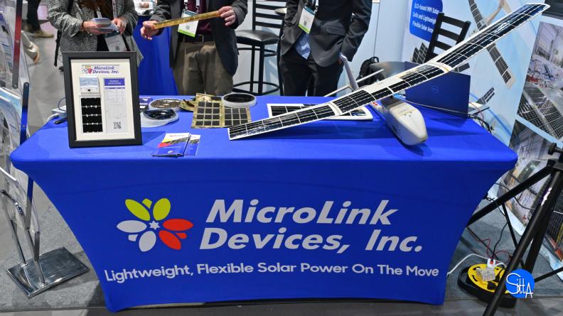 Cellules et des feuilles solaires - MICROLINK DEVICES  