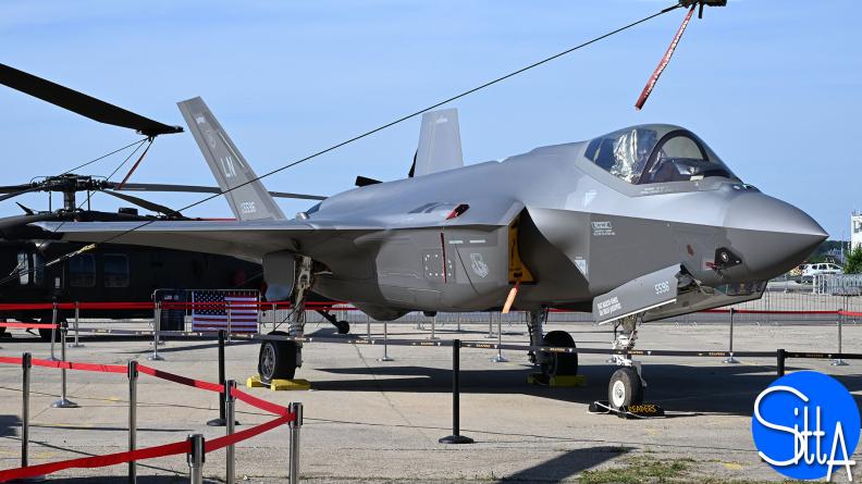 F 35