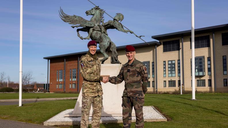 La 11e brigade parachutiste prend le commandement de l’A-CJEF