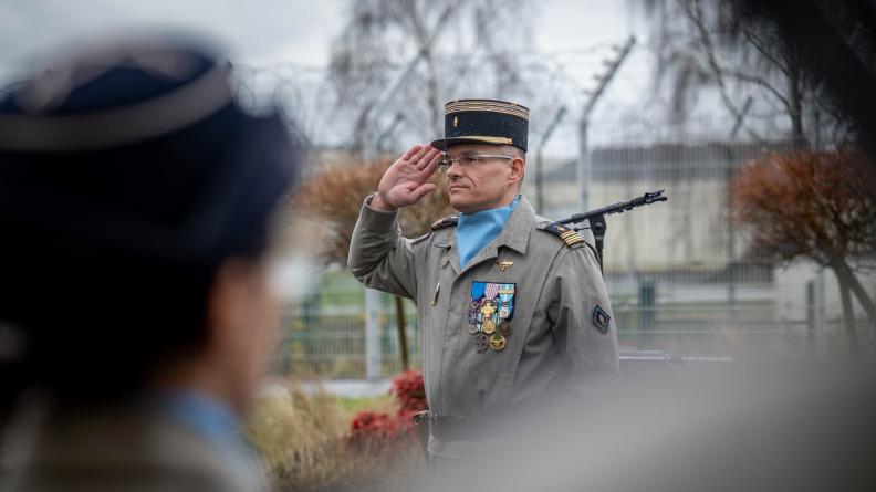 Premier chef de corps du régiment cyberdéfense armée de Terre, le lieutenant-colonel Caverne
