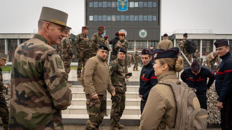 Le chef d'état-major de l'armée de Terre, le général Pierre Schill était présent à cette journée.