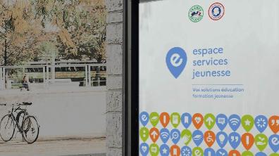 Les espaces services jeunesse 