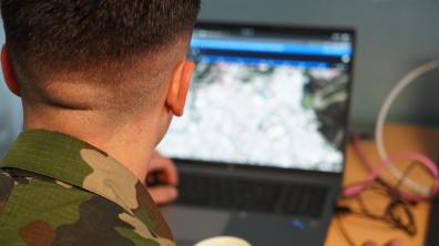 Cybercombattant en lutte informatique d'influence (L2I)