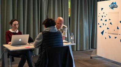 Entretien d'informations à l'EPITA