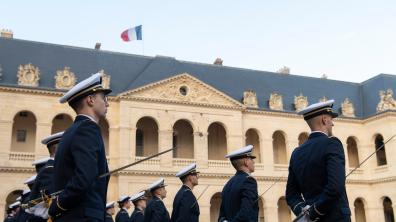 Recrutement commissaires des armées