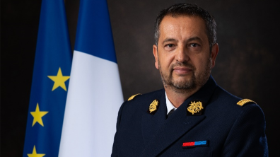 le CRG2 GANDIOL, chef de la mission des achats de défense