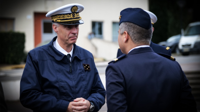 Le directeur central du Commissariat des armées, le commissaire général hors-classe
