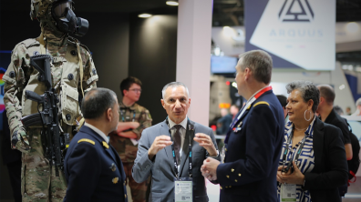 Le SCA présente l’équipement du combattant de demain