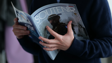 MAGAZINE SOUTENIR N° 28