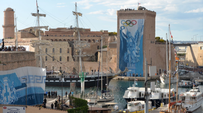  Le GSBdD de Marseille-Aubagne en soutien de l’arrivée de la flamme