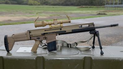 Le fusil de précision semi-automatique 