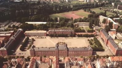 Vue aérienne de la caserne Stirn à Strasbourg.