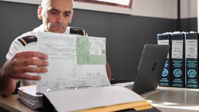 Portrait d'un contrôleur de navigabilité