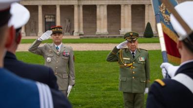 Le CEMA reçoit le général Chanegriha en visite officielle en France 