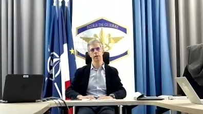 l'Ecole de guerre a reçu le général DE SAINT QUENTIN (2S), pour la conférence de clôture