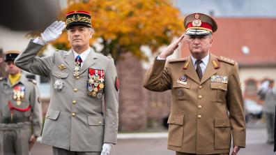 Le chef d’état-major des Armées accueille son homologue roumain