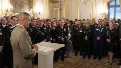 Réception par le CEMA du collège de défense de l’OTAN à l’Ecole militaire 