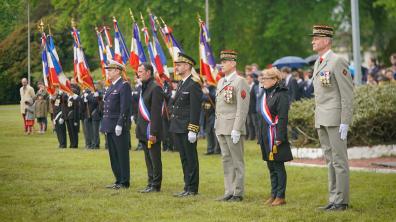 Cérémonie en hommage aux militaires français morts à Diên Biên Phu