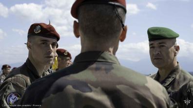 Visite du CEMA aux troupes françaises déployées en Roumanie