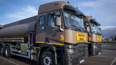 le CCR15, nouveau camion-école de la base pétrolière interarmées