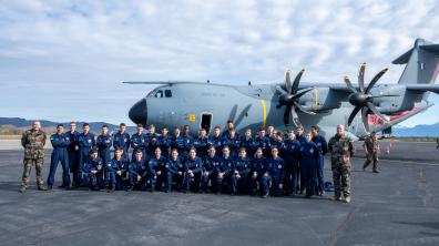 Escadrille Air Jeunesse en vol A400M
