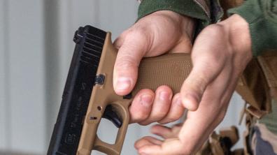 Le Glock 17FR permet une aisance de tir et une précision maximale 