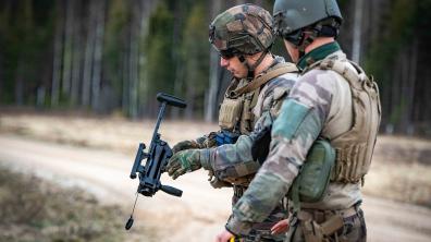 HK269  Cette arme permet d’augmenter la capacité d’agression des unités débarquées