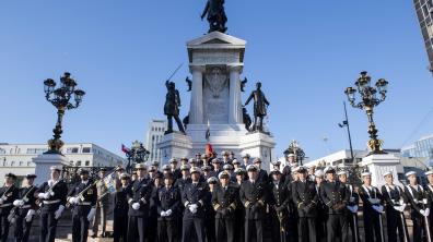 Délégués Bomberos et Français posant ensembles