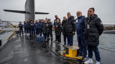 Boris Diaw à l’île Longue avec une délégation de l’équipe de France de basket-ball