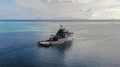 Le Bougainville en escale sur l’île de Fakarava 