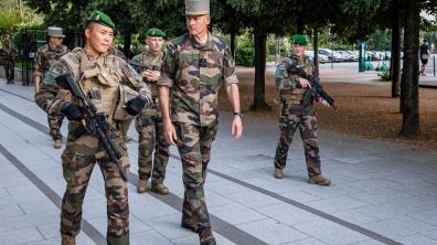 Le chef d'état-major de l'armée de Terre à la rencontre des forces armées, le 23 juillet 2021.