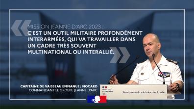 Capitaine de Vaisseau Mocard, commandant le groupe Jeanne d'arc
