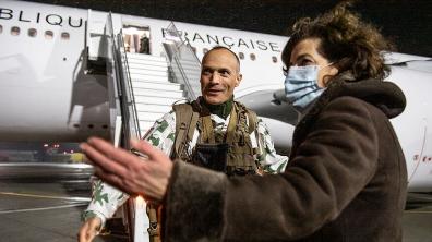 Le colonel Minguet accueilli par l'ambassadrice de France en Roumanie le 28 février dernier