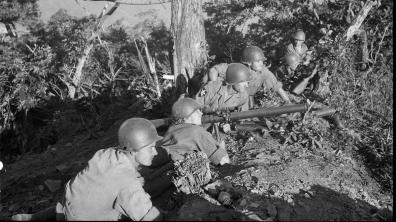 Soldats du bataillon français de l'ONU dans la région de Kumhwa, en 1952.