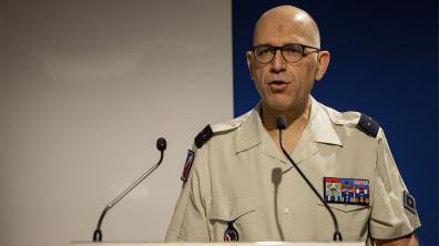 Général Rodolphe Hardy, commandant en second du combat futur de l'armée de Terre.