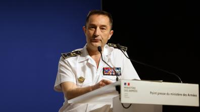 Le contre-amiral Jacques Mallard a présenté la mission AKILA lors du point presse du 11/04/2024