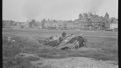 Char Churchill du 14th Canadian Army Tank Regiment détruit sur la plage de Dieppe 