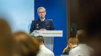 L'ingénieur général de l'armement Alexandre Lahousse dirige la Direction de l’industrie de défense.